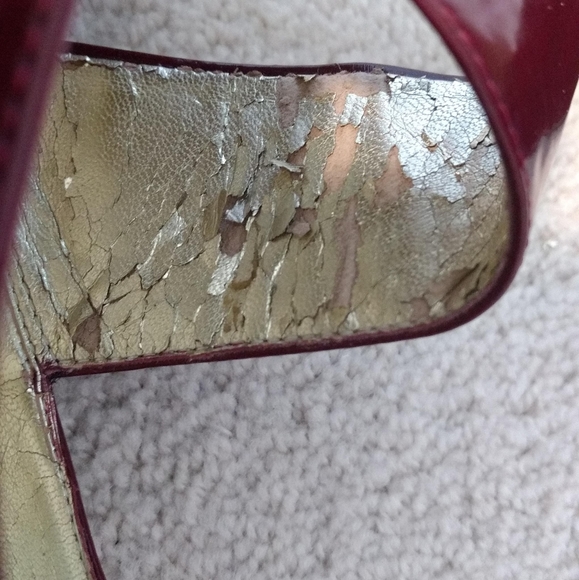 LIKE NEW! Platform sandals. **SOLD ON MERCARI**! - Picture 4 of 7